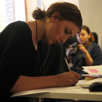 Trois mesures pour favoriser le travail des femmes